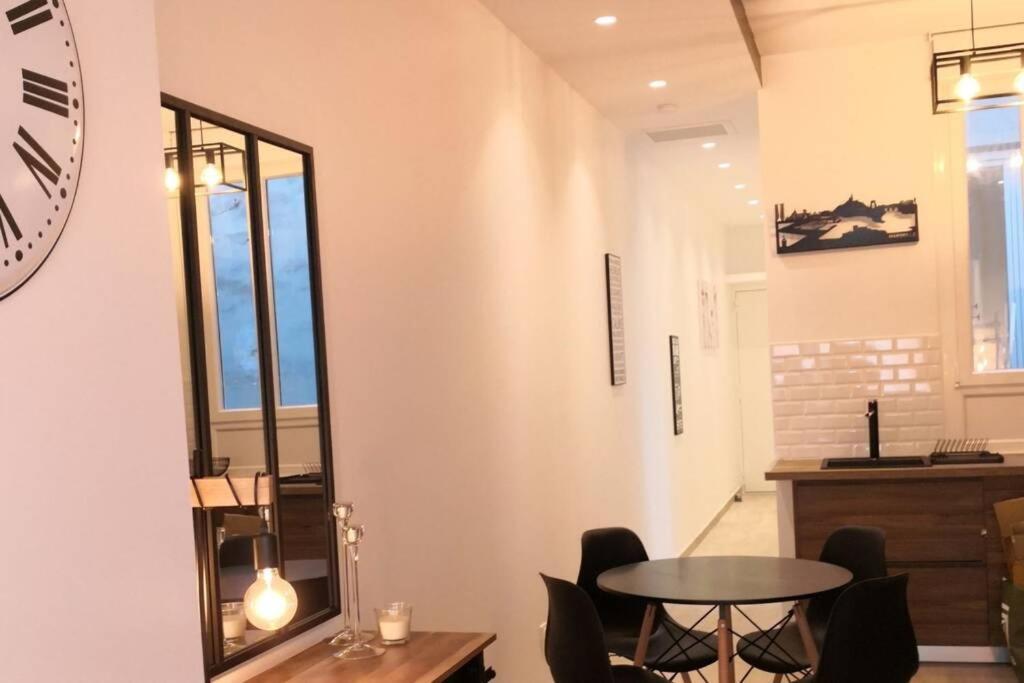60M² Avec Vue Sur Le Vieux Port... Daire Marsilya Dış mekan fotoğraf